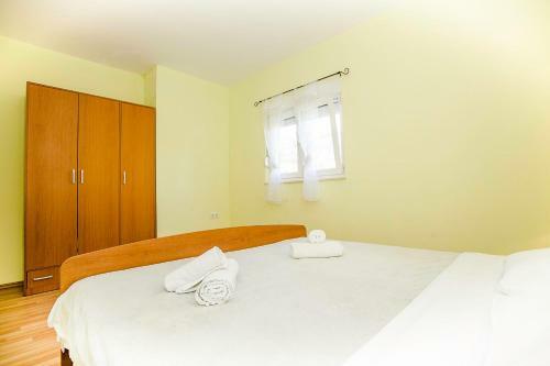 Apartments Krsti?evi?