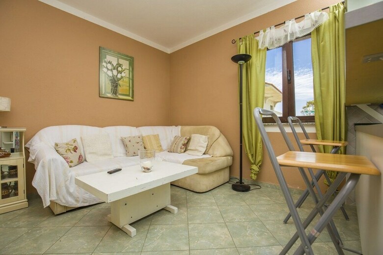 Apartments Debeli?