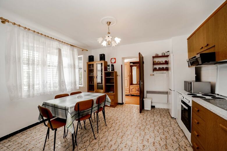 Apartments Jasko / Three Bedroom Jasko 1