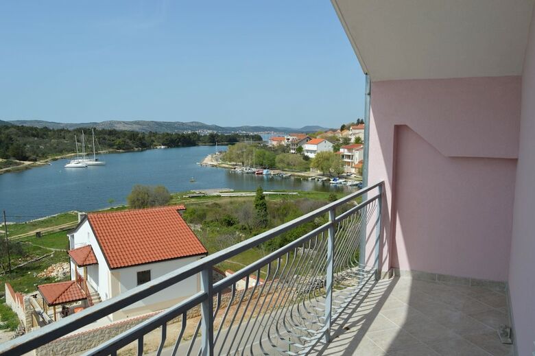 Apartments Slavica Bilice