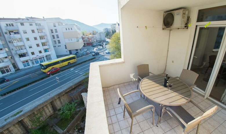 Old Town Gate Apartment