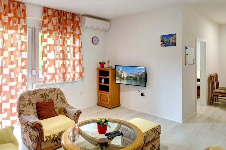 Inner City Apartment