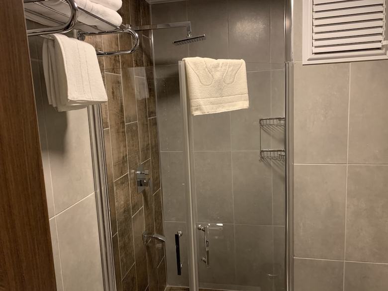 Khall Suite's