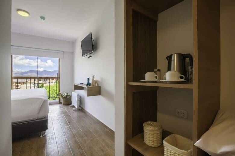 Muru Homely Hotel