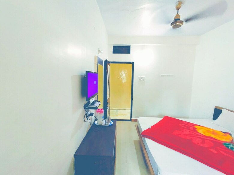Hotel Radhika Palace