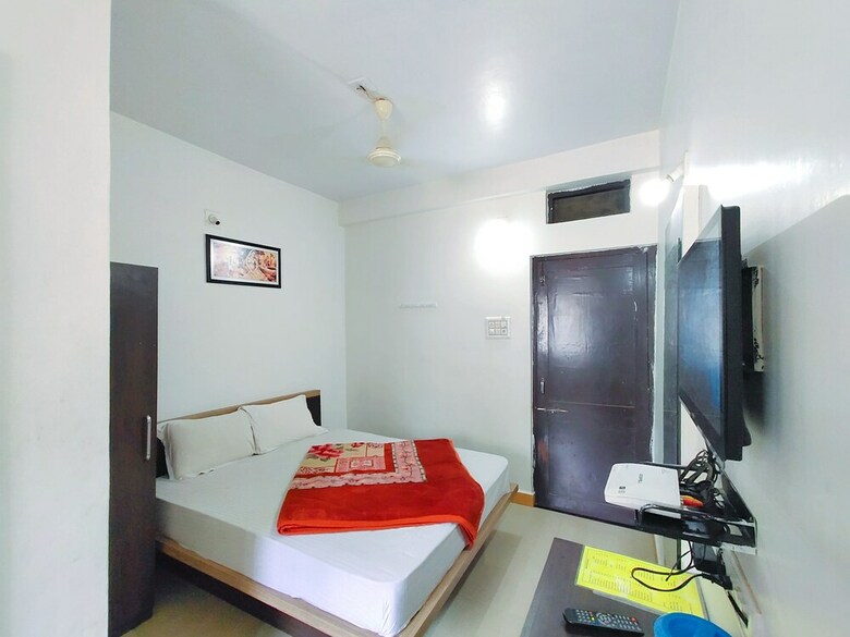 Hotel Radhika Palace