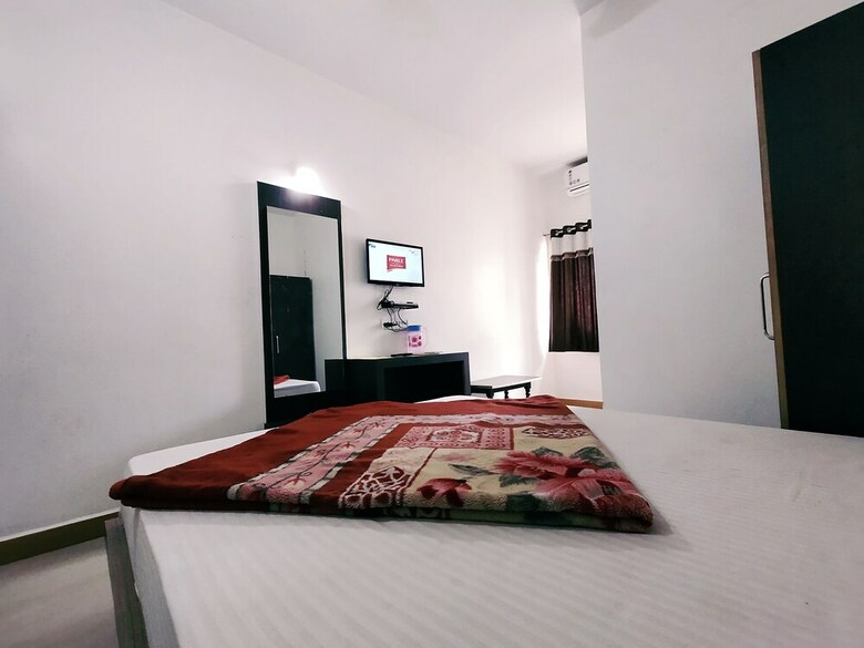 Hotel Radhika Palace