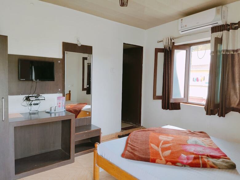 Hotel Radhika Palace