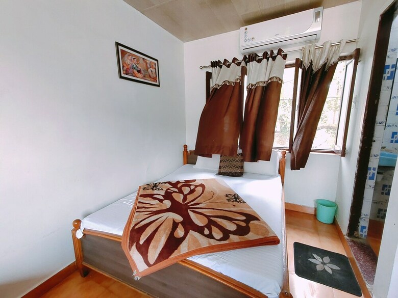 Hotel Radhika Palace
