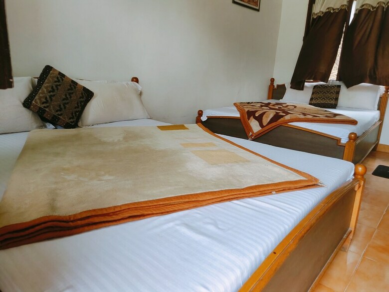 Hotel Radhika Palace