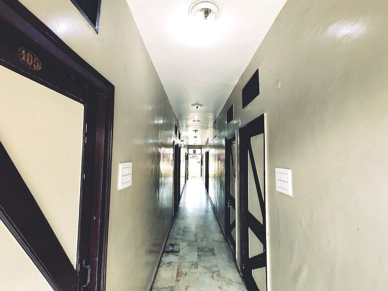 Hotel Radhika Palace