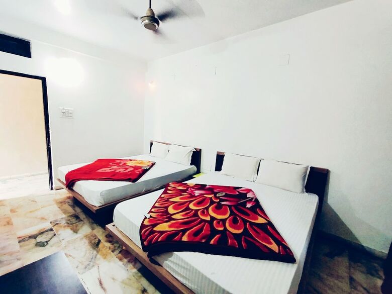 Hotel Radhika Palace