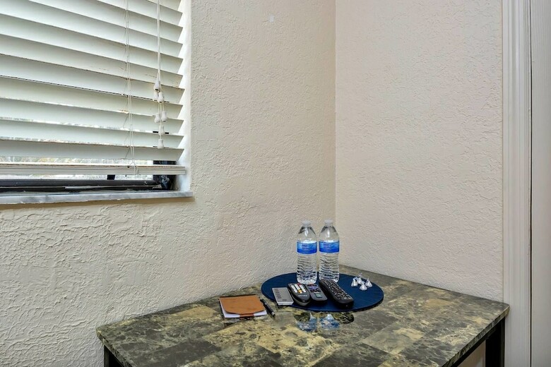 Lovely Apartment 10mins From Beach, 2mins To Mall
