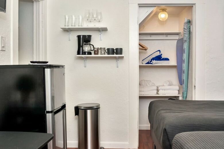 Lovely Apartment 10mins From Beach, 2mins To Mall