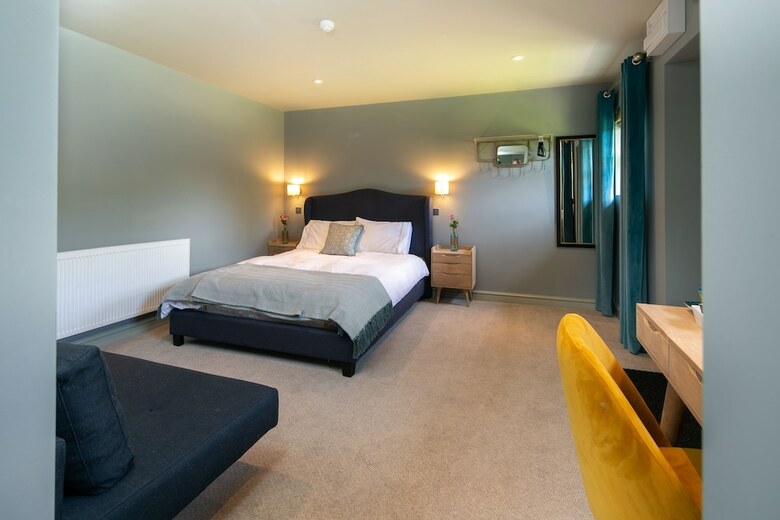 Bed & Breakfast The Cowdray Arms