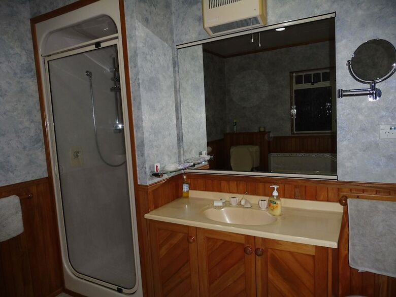 Bed & Breakfast Hide Away Off Heta