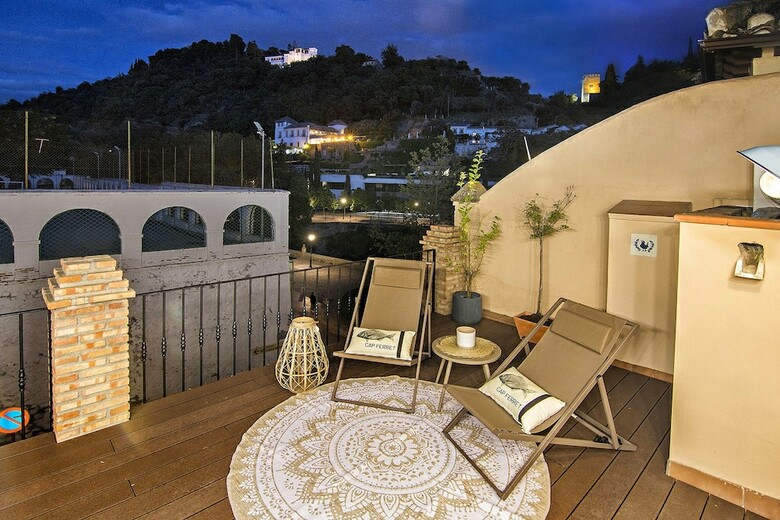 Apartamentos Alhambra Boutique Penthouse Terrace
