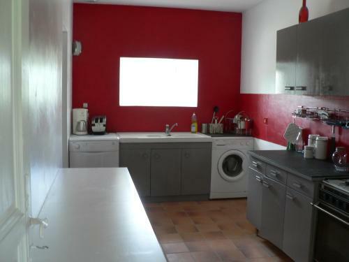 Hostal Chambres D'h�tes Et G�tes Du Ch�teau de Clauzuroux