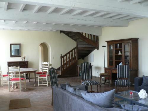 Hostal Chambres D'h�tes Et G�tes Du Ch�teau de Clauzuroux