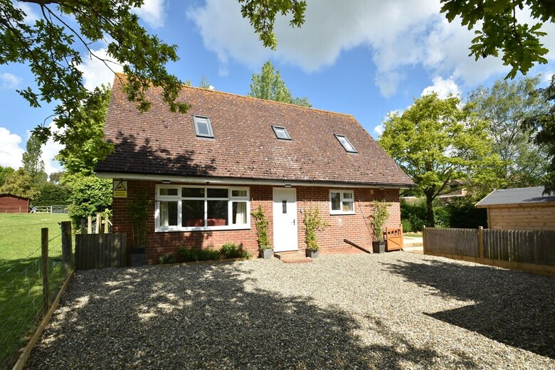 Lyndhurst Cottage