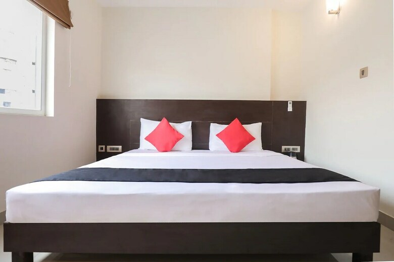 Hotel Capital O 30373 Himalaya By Monarch