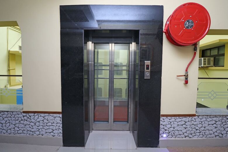 Hotel Capital O 30565 Pabitra Royal Regency