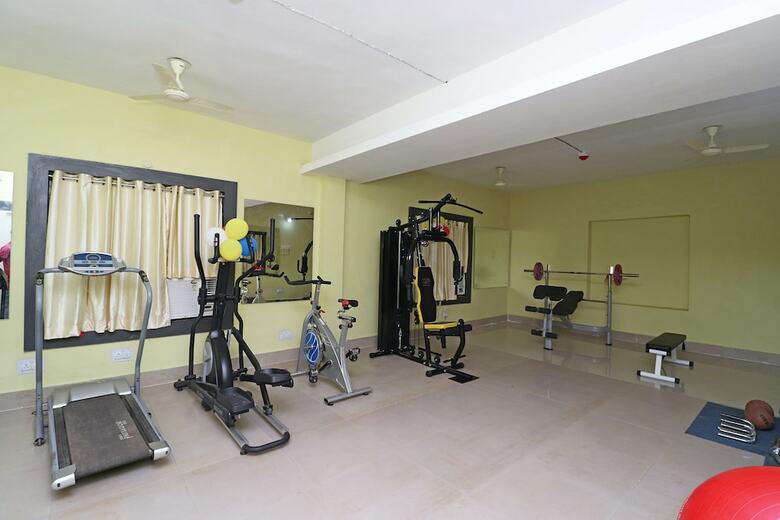 Hotel Capital O 30565 Pabitra Royal Regency