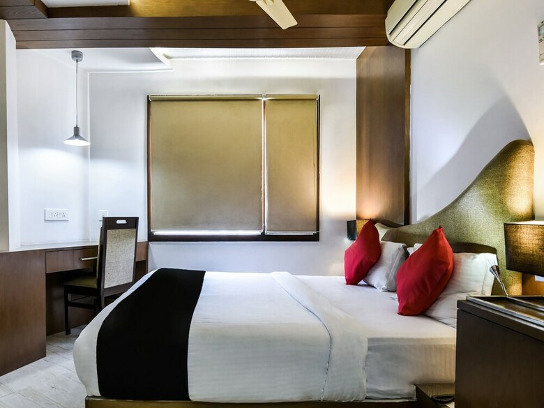 Capital O 30399 Hotel Prime Presidency