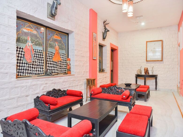 Capital O 35409 Hotel Megh Niwas