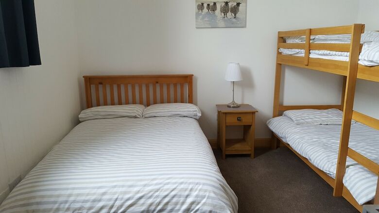 Hostal Helmsdale Hostel