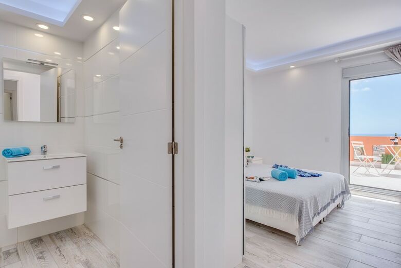 Villa Mario, Ocean View, Heated Pool