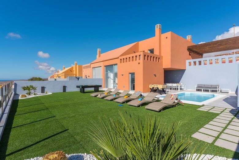 Villa Elena, Ocean View, Heated Pool