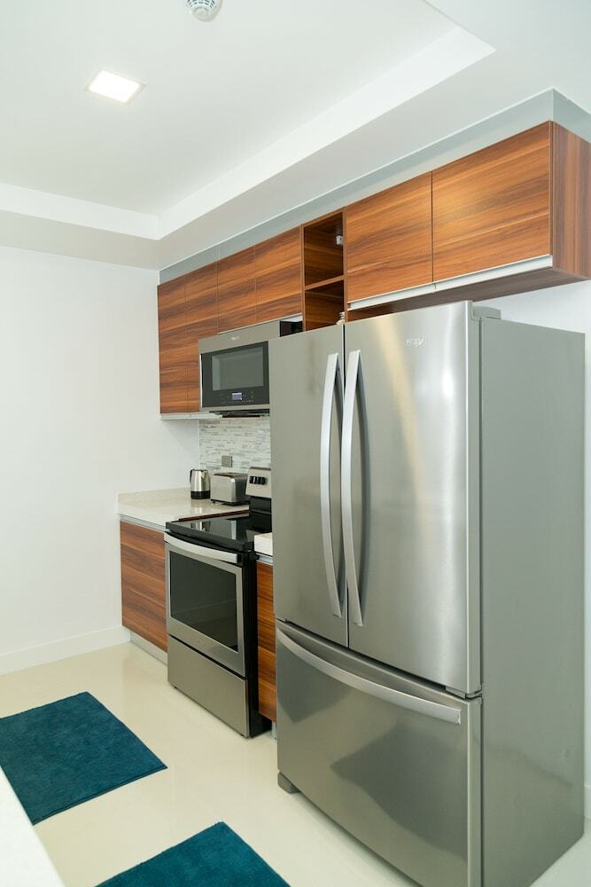 Aparthotel Ultra Luxury Apartment At  20 South