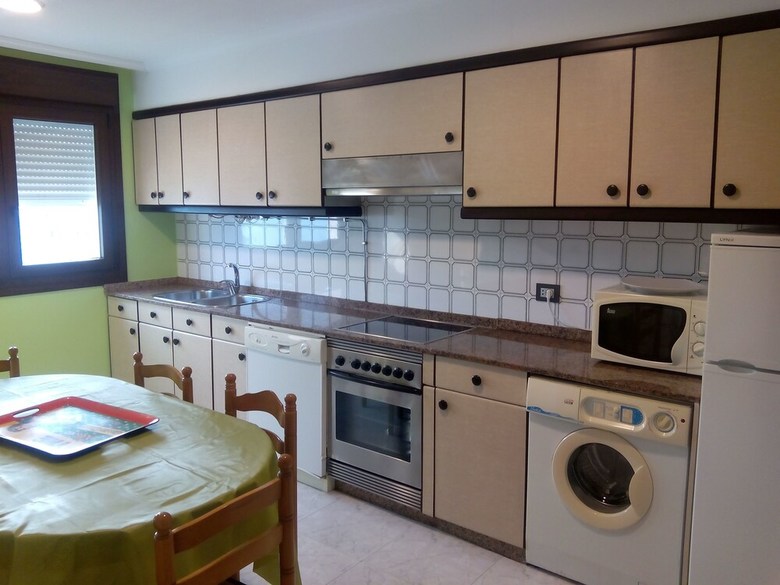 107447 - Apartment In Portonovo