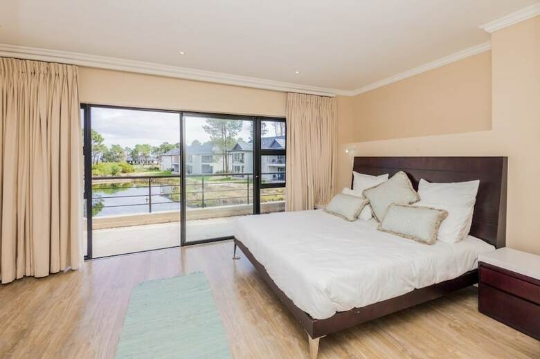 Valley Golf Lodges