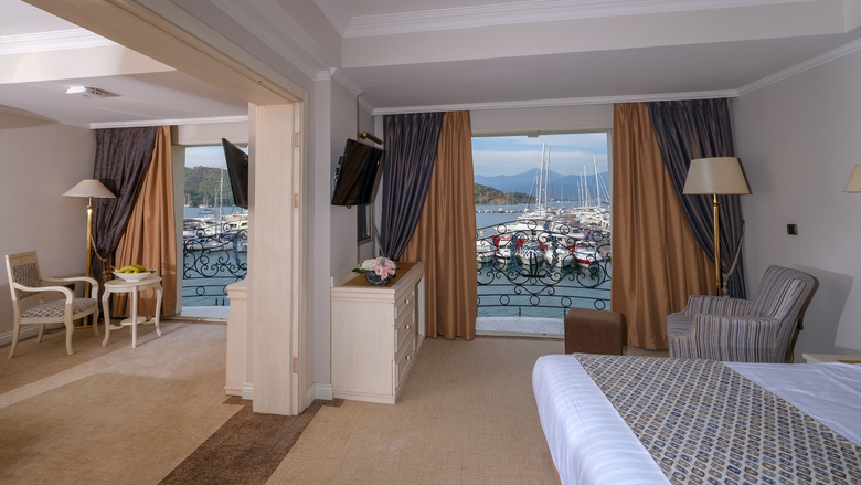 Hotel Ece Saray Marina Resort