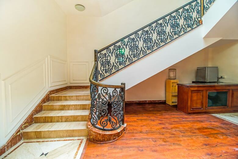 Fabhotel Bax