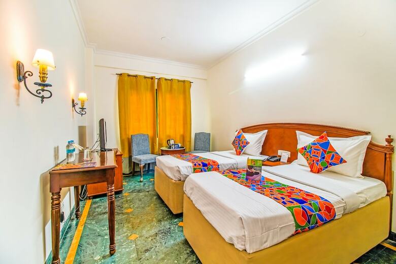 Fabhotel Bax