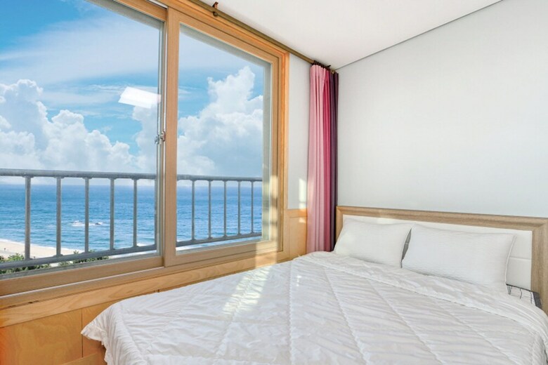 Observatory Pension