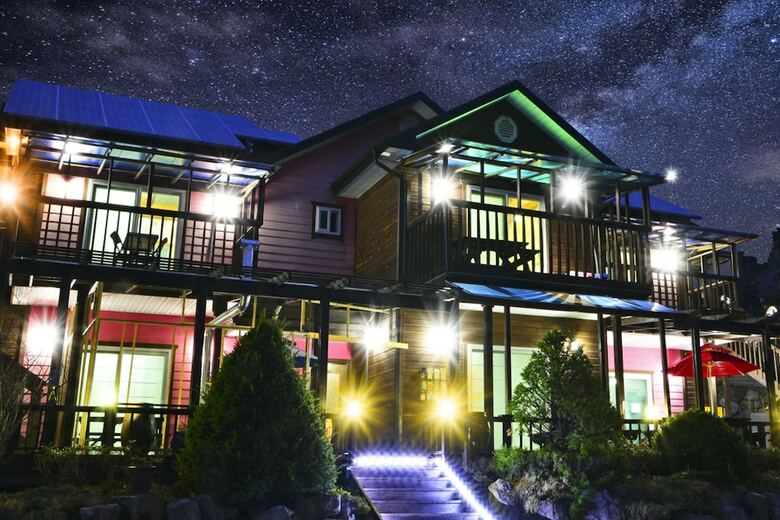 Apartamentos Gyeongju Natural Forrest Pension