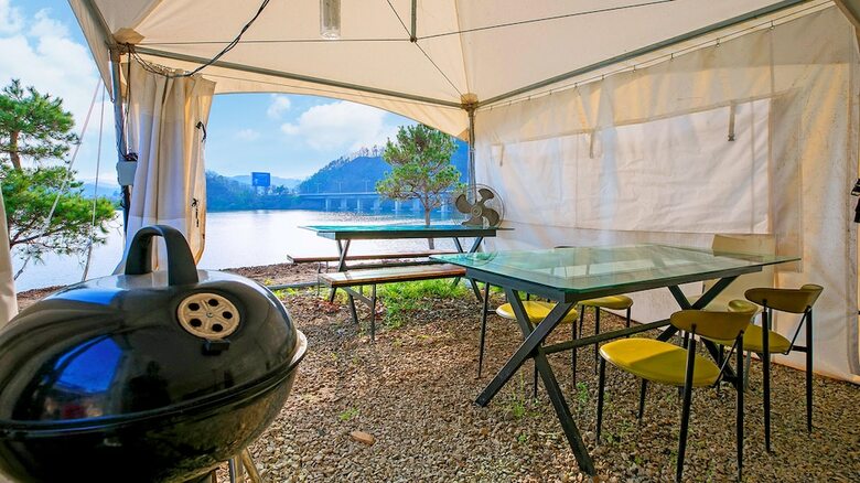 Nami Island Rivermoon Spa Pension