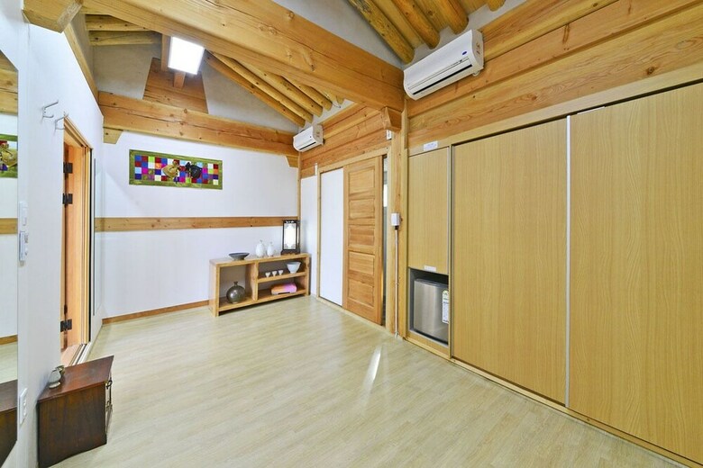 Pension Gyeongju Wadamjung Hanok