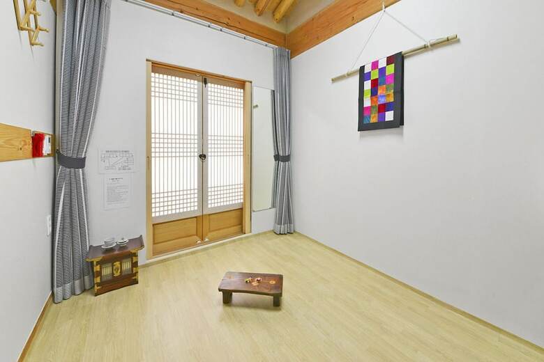 Pension Gyeongju Wadamjung Hanok