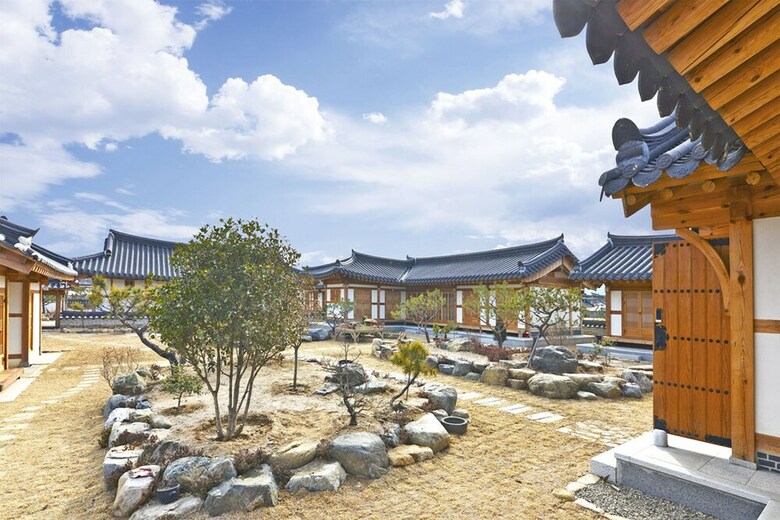 Pension Gyeongju Wadamjung Hanok