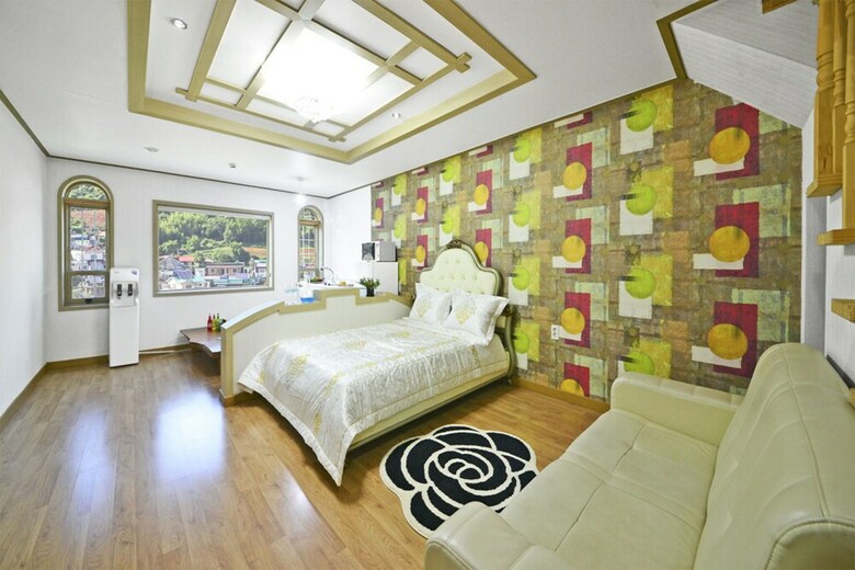 Pension Tongyoung Macalops