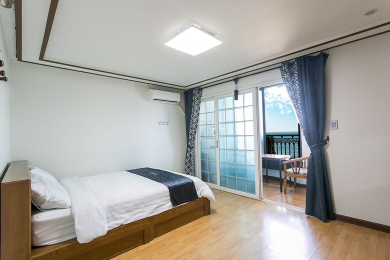 Jeju Ocean View Pension