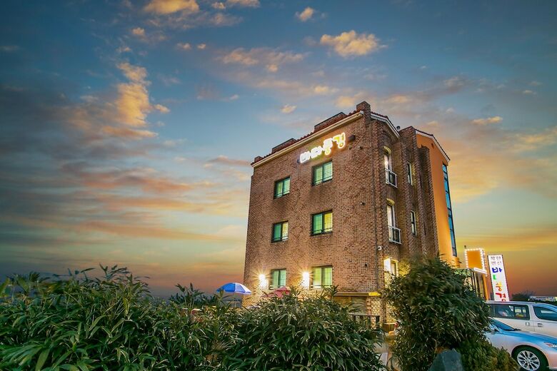 Jeju Ocean View Pension