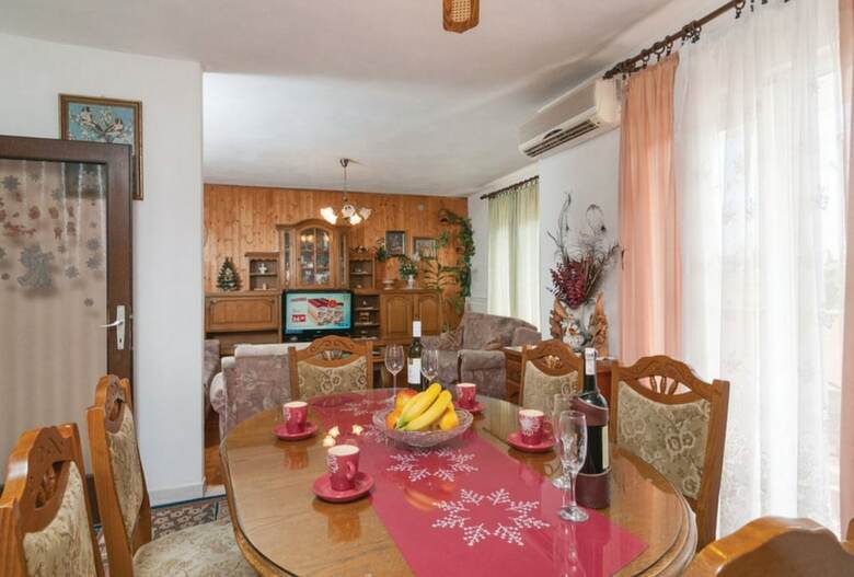Apartments Tomic