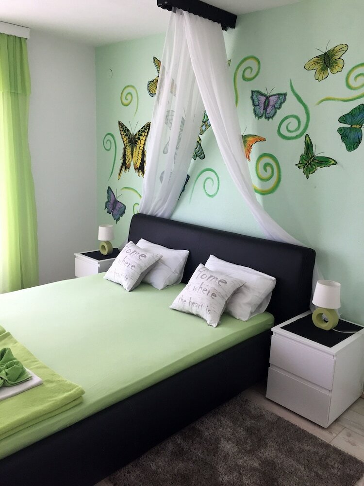 Apartamentos Logos Guesthouse