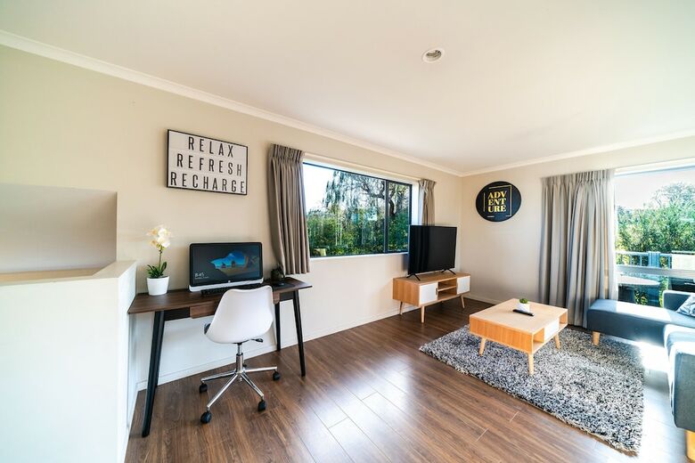 Glenfield Central Modern 1 Bdr Unit